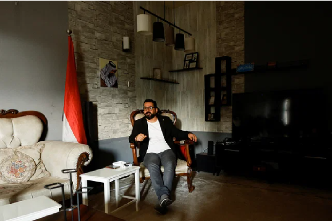 বুশকে জুতা ছুড়ে মারার জন্য অনুতপ্ত নন সেই ইরাকি সাংবাদিক