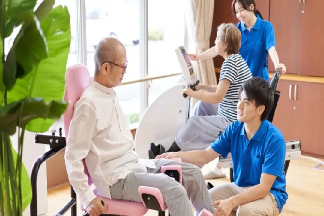 ঘরে ছোট ফিটনেস কর্নার, ব্যস্ত শহুরে মানুষের নতুন ট্রেন্ড