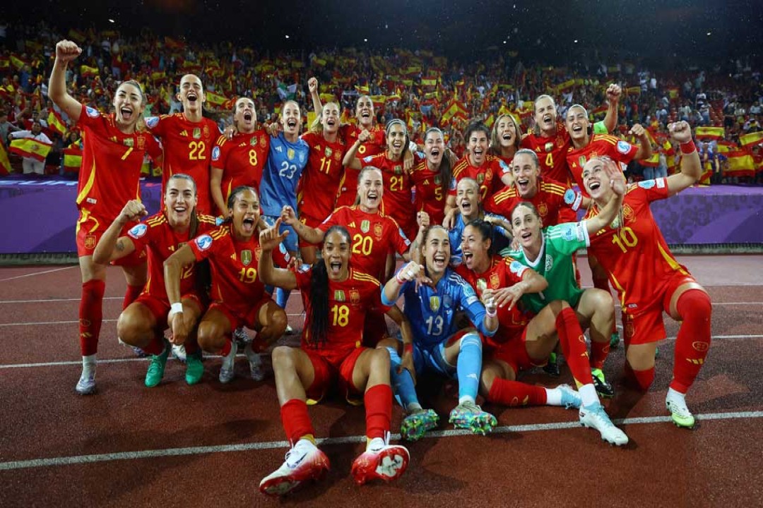 হাসপাতাল থেকে ফিরে স্পেনের নায়ক